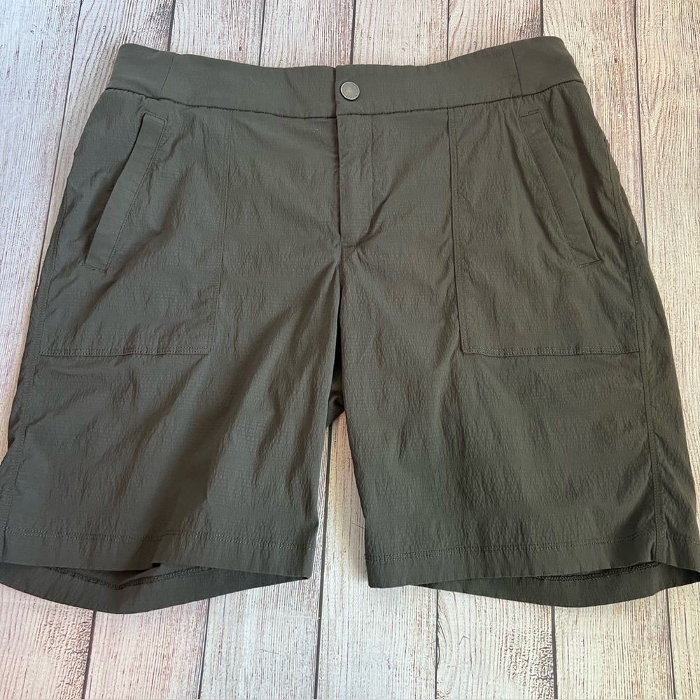 ATHLETA Grey Nylon Athletic Shorts 12